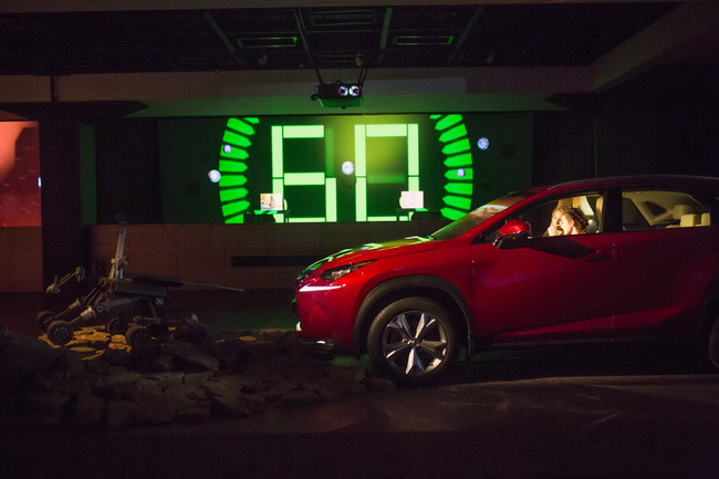               —  ,      Lexus Hybrid Art 2016           ,     .