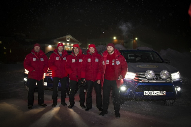  «          .  , ,    ,        ,      , –         , –       . –   ,       Toyota Hilux.      1 000          ».