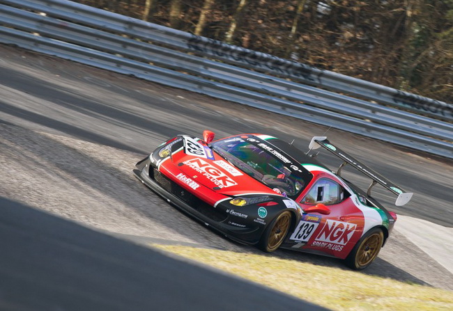      VLN   Ferrari 458 Challenge    RaciNGK  .