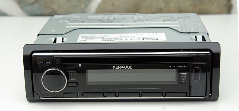 Kenwood KDC-320UI –  CD-  USB, 