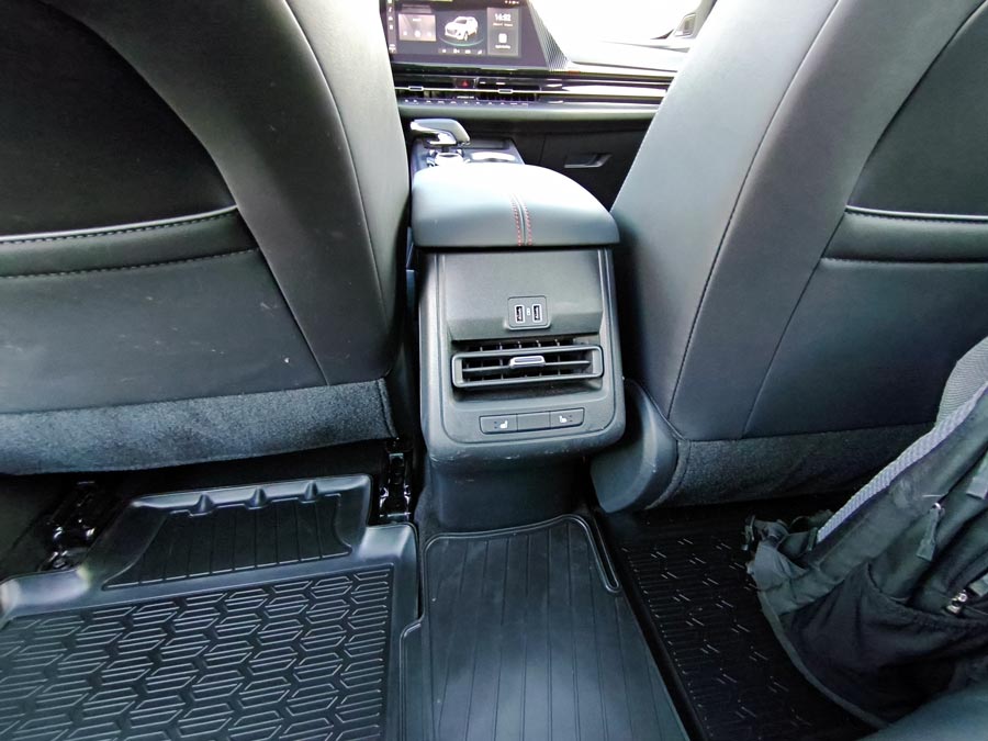 ����-����� ���������� CHANGAN UNI-S: �����, ���������� � ���������� ������������