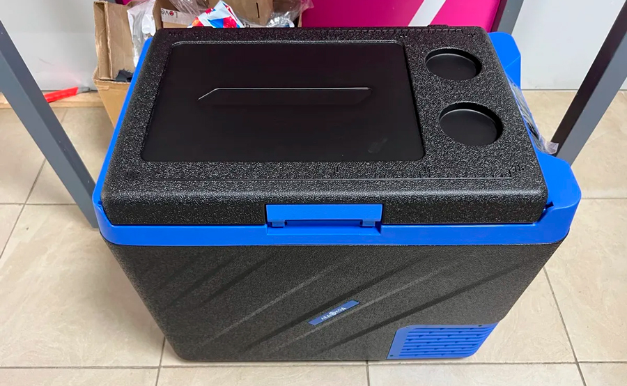     Changan CS95.  1.    .