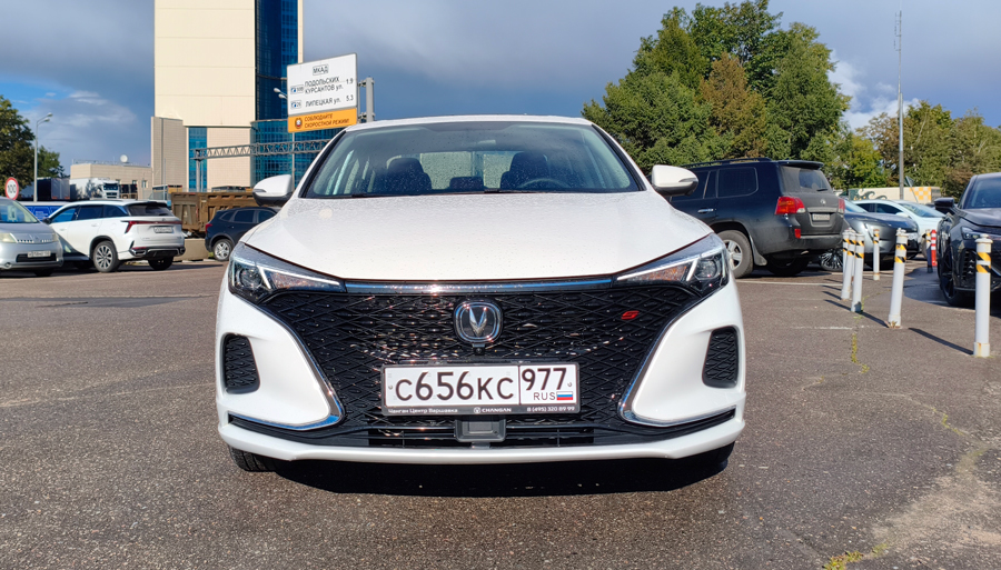    CHANGAN EADO PLUS.    . 