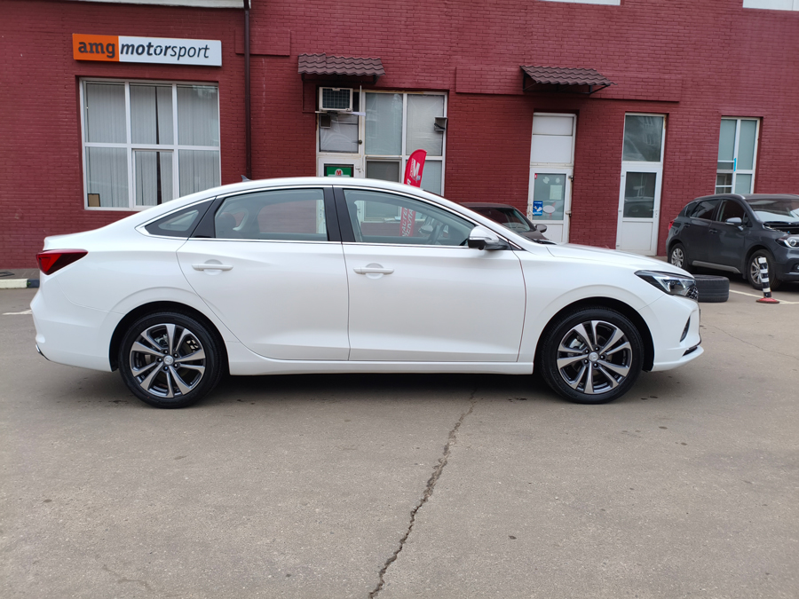    CHANGAN EADO PLUS.    . 