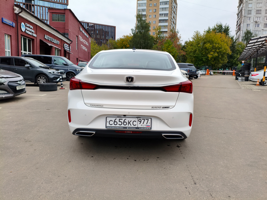    CHANGAN EADO PLUS.    . 