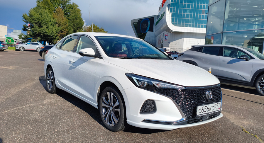    CHANGAN EADO PLUS.    . 