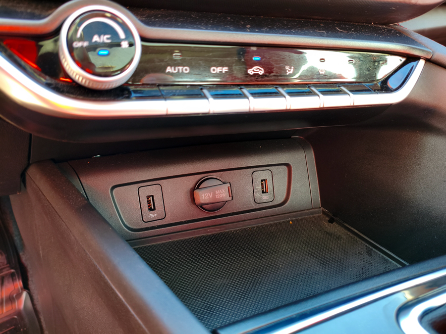    CHANGAN EADO PLUS.    . 