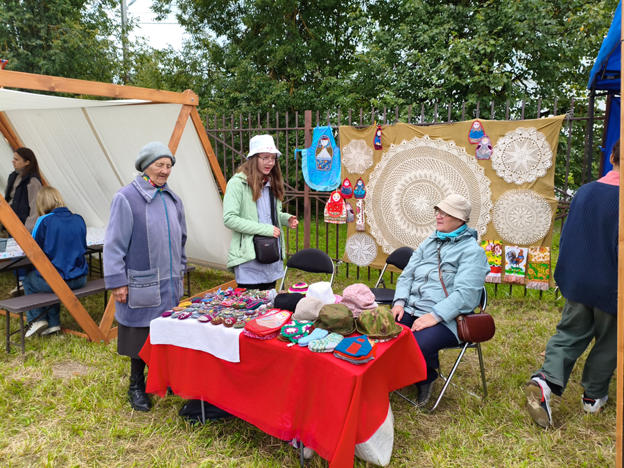    CHANGAN EADO PLUS.    . 