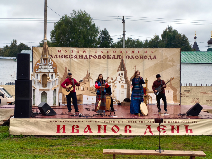    CHANGAN EADO PLUS.    . 