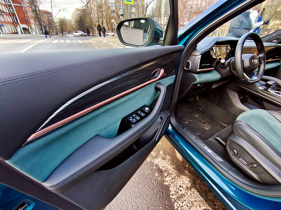    Geely Monjaro Exclusive