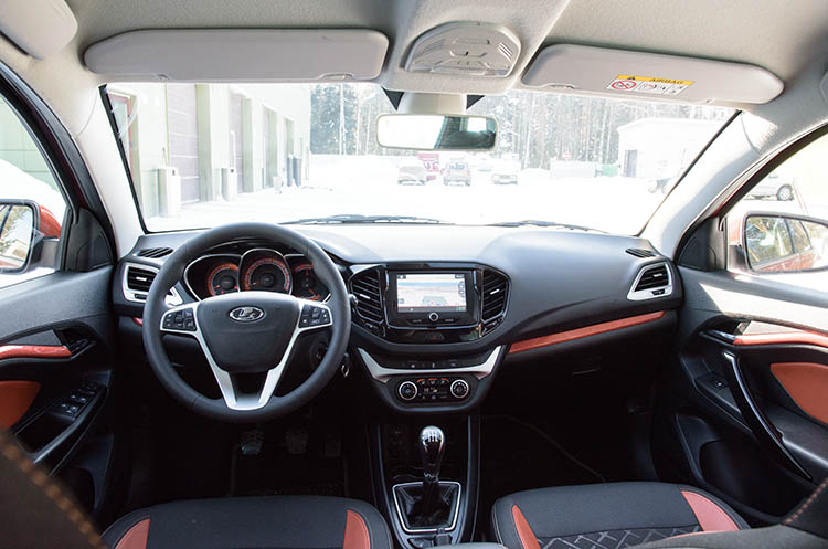 LADA Vesta SW Cross (GFK330)