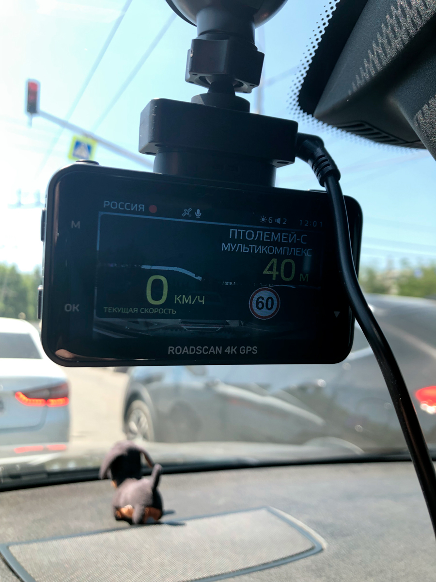 ���� ����������������� iBOX RoadScan 4K WiFi GPS Dual: ������� �����������, ������ ����������� � ������ GPS-�����������