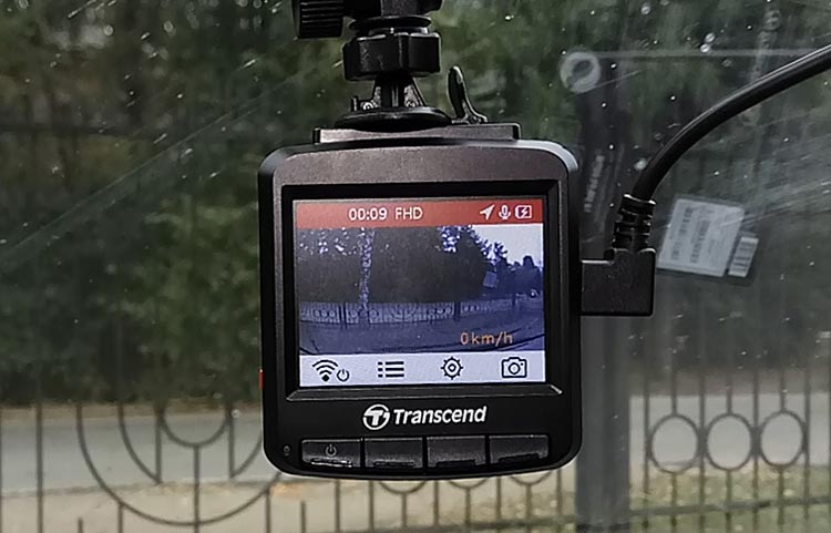  Transcend DrivePro 230 –  Full HD   GPS  Wi-Fi