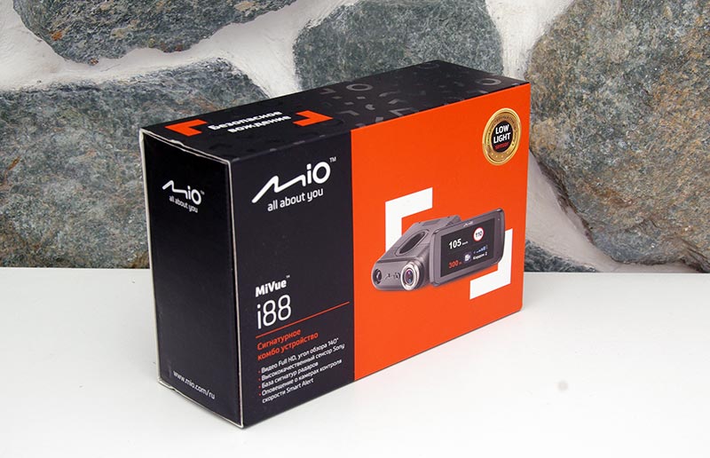 MIO MiVue i88 –    -, 