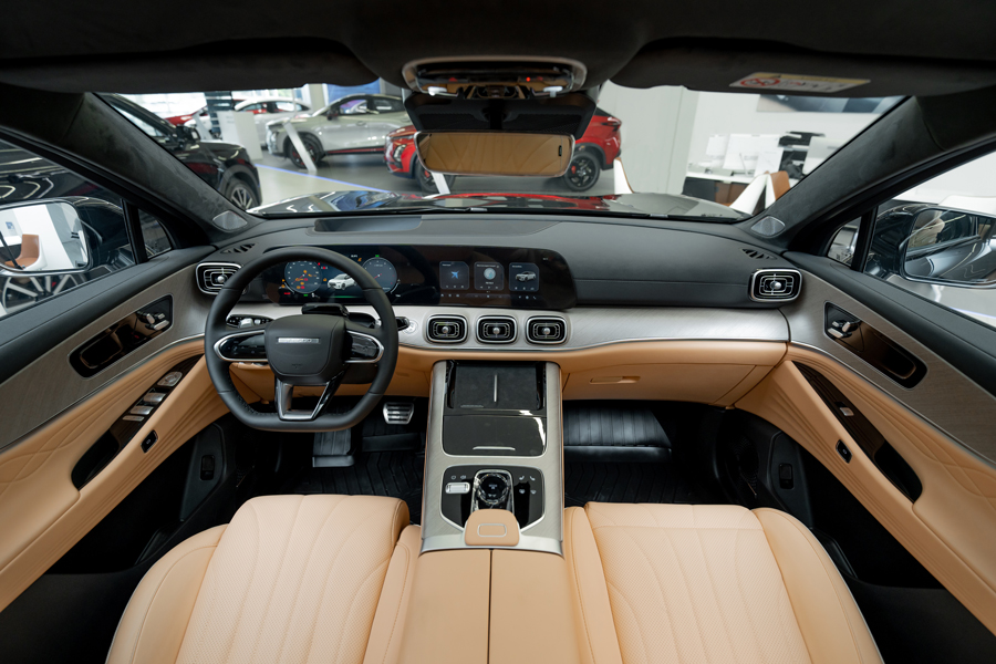 ����, ��������� � �������: ������� �������� JAECOO J8