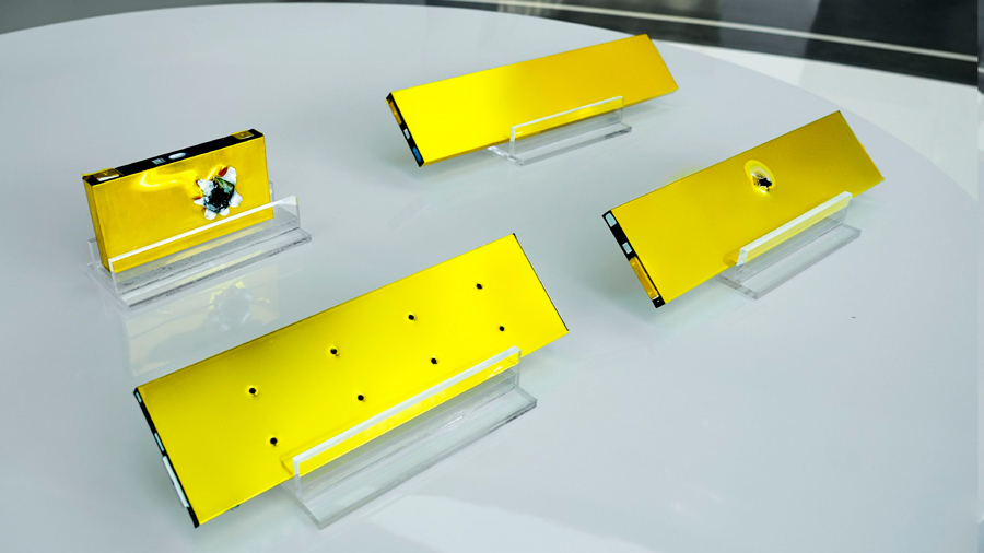 Geely Aegis Golden Brick:   ,    