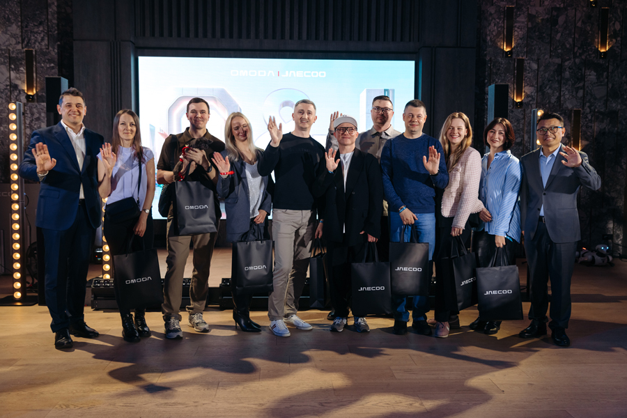 OMODA C5 ������ 100 000 ������ � ������, JAECOO J6 ������ 2000 ����������