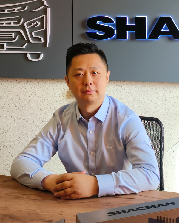 Shacman �������� 2116 ���������� SX3258 � ������ �� ������������ � �������������