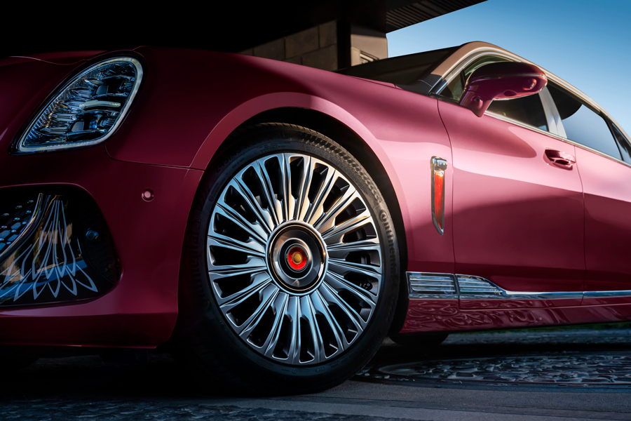 ����� ����������� ����������������� ����� HONGQI GUOYA (L1) ������� ������������ � ��������� � ������ �� ���������� �����