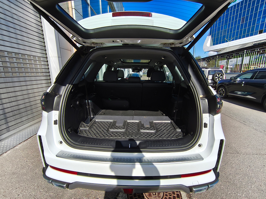 SOUEAST S09 Premium ��� Changan CS95: ����� ������� ��������� ������� ������ ���