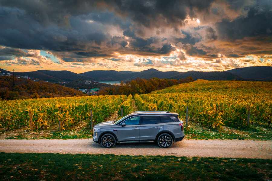 HONGQI         Russian Traveler Awards 2025