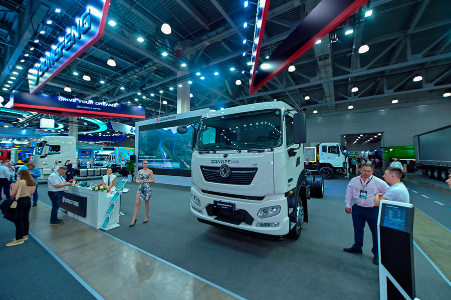  Dongfeng Motor  COMvex 2025:  , ,  —     