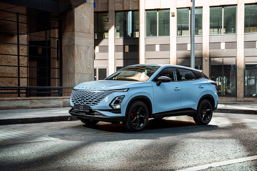  OMODA     : 100 000        OMODA C7