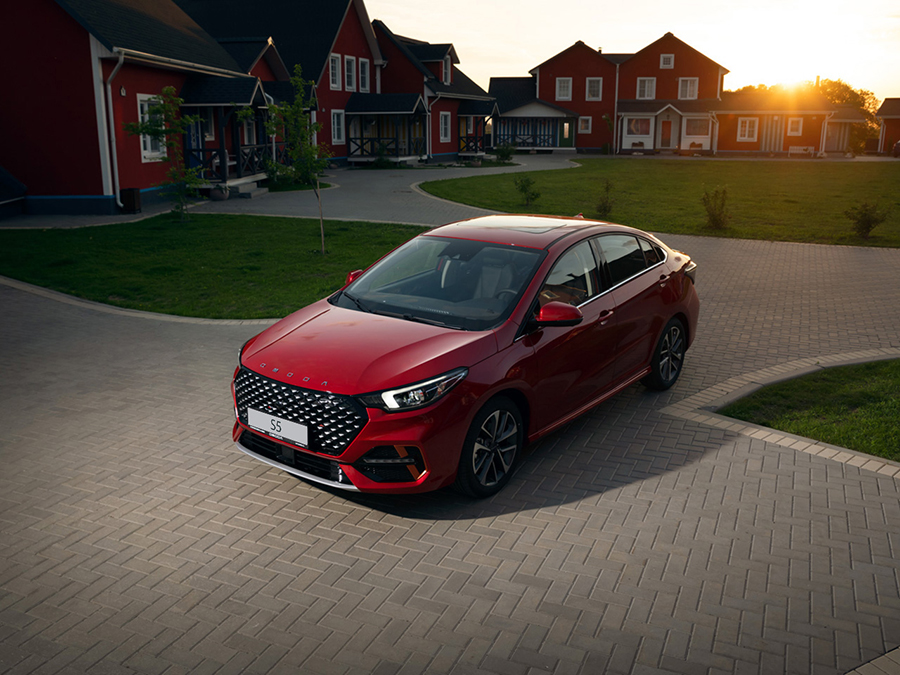  OMODA     : 100 000        OMODA C7