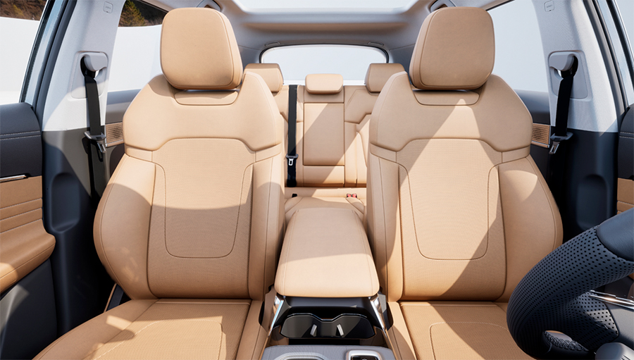  GAC GS4: ,    