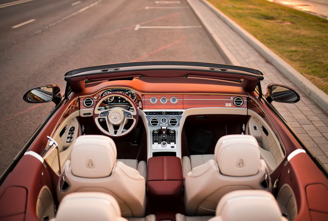  Bentley Continental GT Convertible             .  Bentley    ,   –    Koa  Fiddleback Eucaliptus,       .