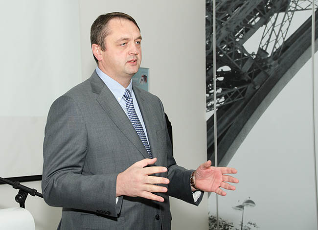  ,   Citroen, ,    . Citroen C4      .