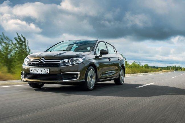 Citroën C4    5   .       ,     .