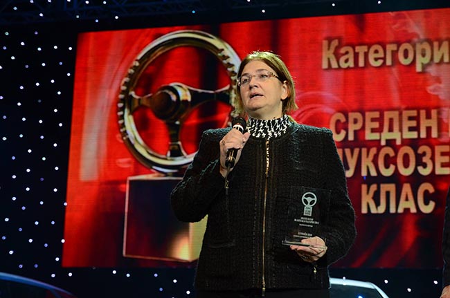   «  2012»    Citron  DS5,     453 .