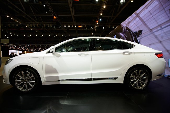  GE        2019 .           MHEV.