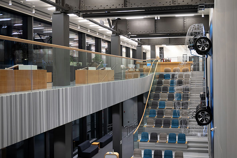 Hyundai Future Mobility:  Hyundai MotorStudio    ,    