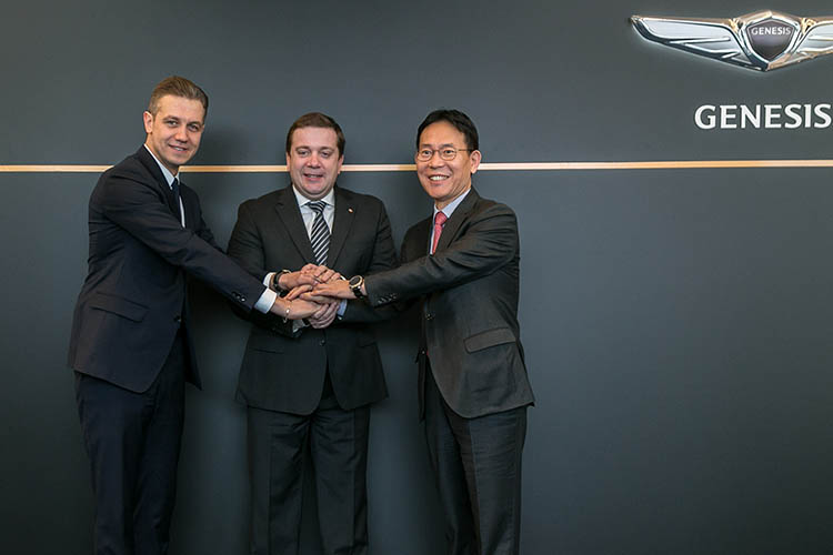    :   «  »  ,   «»  ,   «  » -  