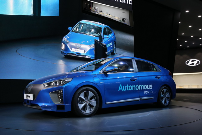 Hyundai     - Future Eco (FE) Fuel Cell  ,        .