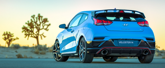   Veloster N         :  Ultra Black,  Chalk White,  Racing Red,      ,    Hyundai Motorsport   Performance Blue,      N.