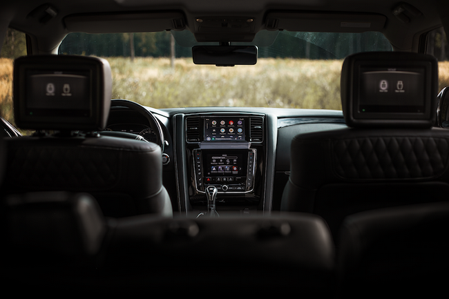   Infiniti QX80        .