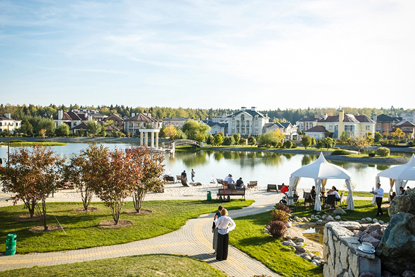 Jaguar Land Rover Day  :    