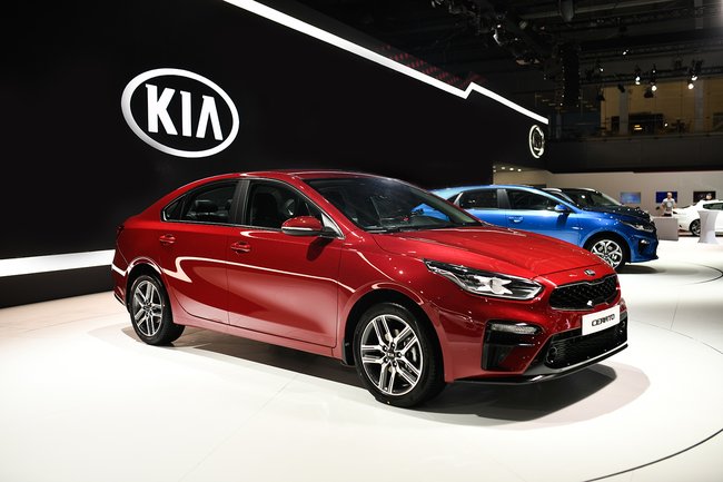  KIA Cerato         2018 .            .