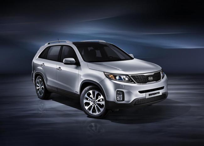 Дизайн нового Kia Sorento стал более стильным и впечатляющим.
