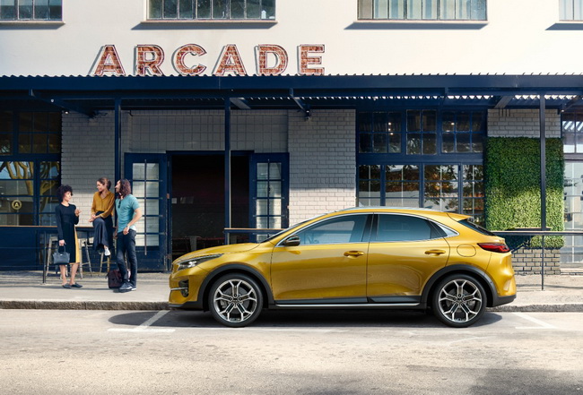   - KIA XCeed     : Luxe, Prestige  Premium+   1.4 T-GDI,    Premium   1.6 T-GDI.