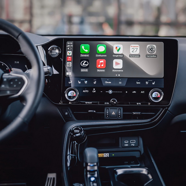    Comfort  Lexus NX 250        Apple CarPlay  Android Auto   9,8 ,  -     Lexus Safety System+  .         E-Latch.