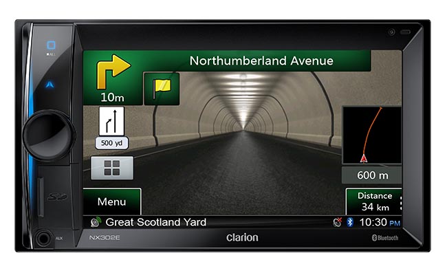  Clarion NX302E,      ,       USB-  ,   Bluetooth.   3--1     ,     .