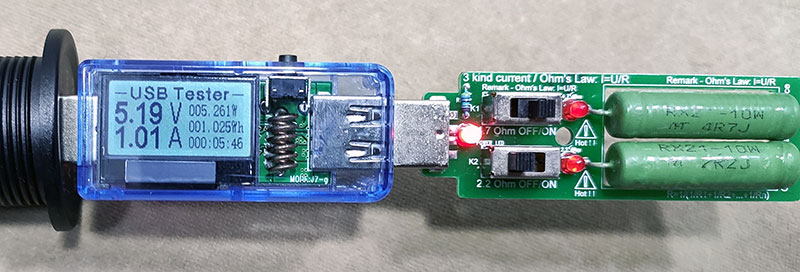 Зарядное устройство с разъемом USB для установки в автомобиль 12V-24V 2USB 3.1A, тест