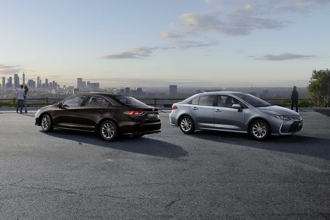     Toyota Camry           .