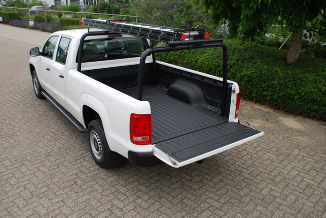  Volkswagen Amarok       .