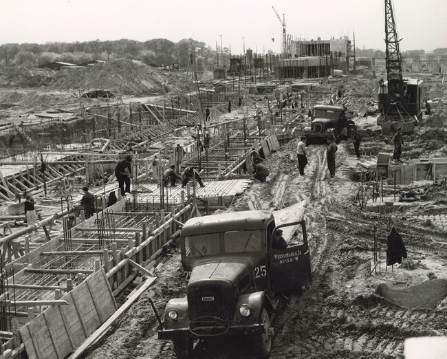        1 000 .  -        ,     .