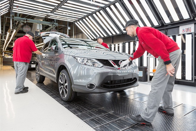              Juke  Qashqai,   Nissan X-Trail,      .  ,      Nissan   SUV.